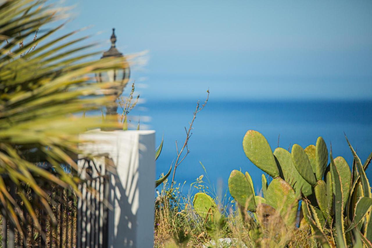 B&B Villa Maristella Lipari  Buitenkant foto